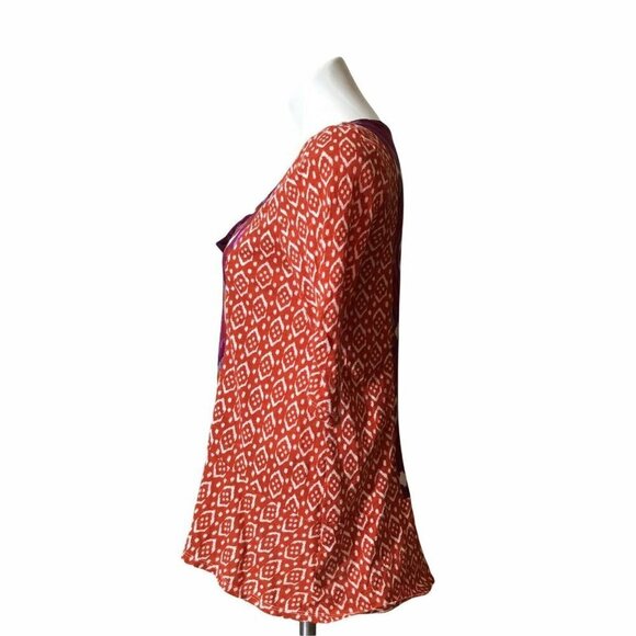 ANTHROPOLOGIE Akemi + Kin Boho Tunic Blouse Top Womens Ikat Red/Purple Sz Small - Picture 2 of 6
